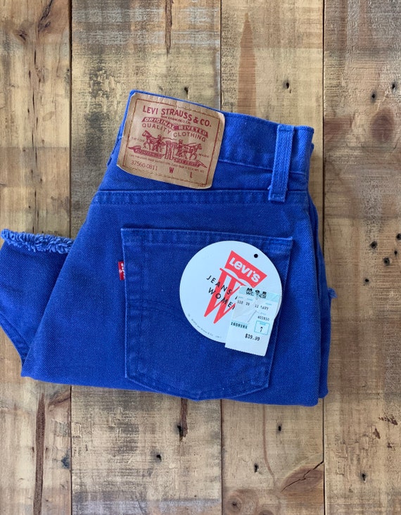 28" Levis High Waisted Shorts Denim / 90s Vintage… - image 8