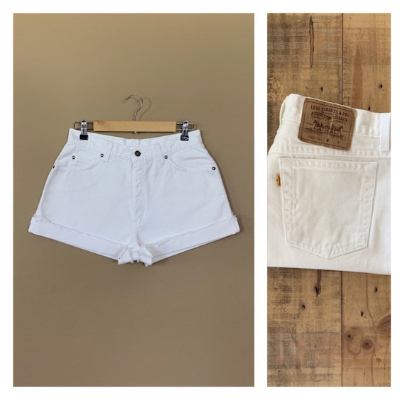30” Levis Shorts High Waisted Denim Cutoffs /90s V