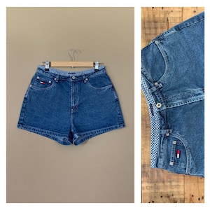 30” Tommy Hilfiger Shorts Denim / Vintage Tommy Hilfiger / 90s Tommy Hilfiger High Waisted Denim Shorts / Tommy Jean Shorts Women 30