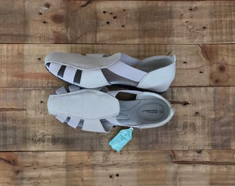 Tan Cloth Sandals Huaraches Size 7.5 / Woven Sandals / Womens Sandals / White Sandals / 80s Sandals / 90s Sandals / 90s Shoes