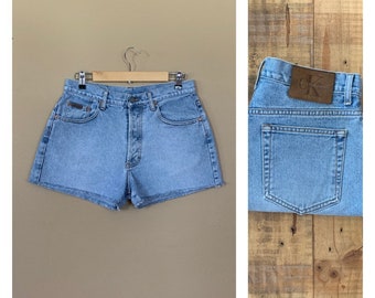 32” Button Fly Calvin Klein High Rise Denim Shorts / Calvin Klein Light Wash / 90s Denim Shorts /Calvin Cutoff Denim Shorts Size 11