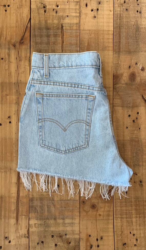 31/32” Levis High Waisted Shorts / 90s Levis Shor… - image 6
