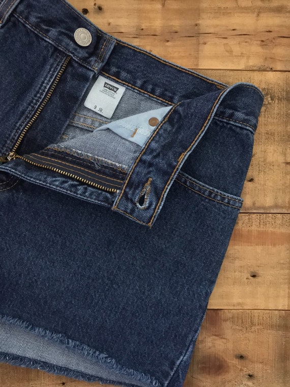 29" Levis High Waisted Shorts/Levis Shorts/90s sh… - image 9