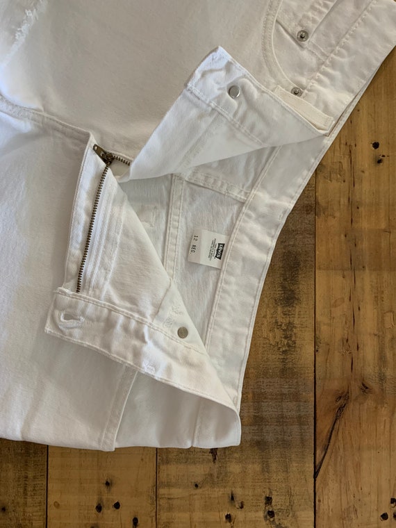 34” White Levis High Waisted Shorts/90s Levis Sho… - image 9
