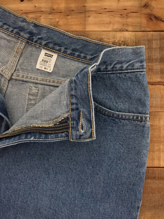 Waist 33/34" Levis High Waisted Jeans/ Levis 550/… - image 10