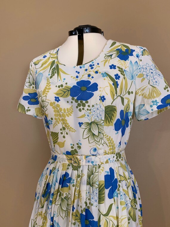 60s 70s Dress Short Sleeve Medium Shirtwaist / 70… - image 3