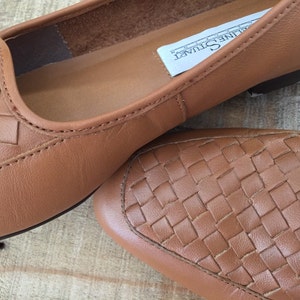Vintage Brown Leather Woven Flats / Womens Loafers / Leather Flats / Leather Slip Ons image 4