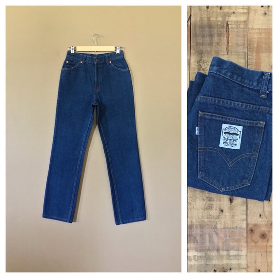 26"/27" Levis High Waisted Jeans/90s Jeans/Vintage