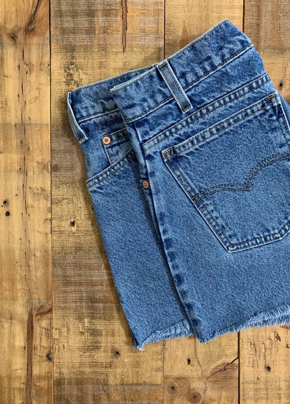 32” Levis High Waisted Shorts/Levis Shorts/90s sh… - image 7