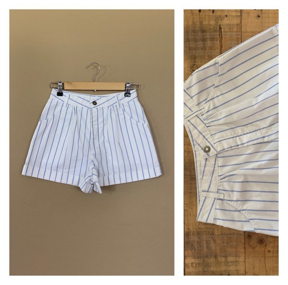 26” Levis High Waisted Shorts Cotton / Striped Hig