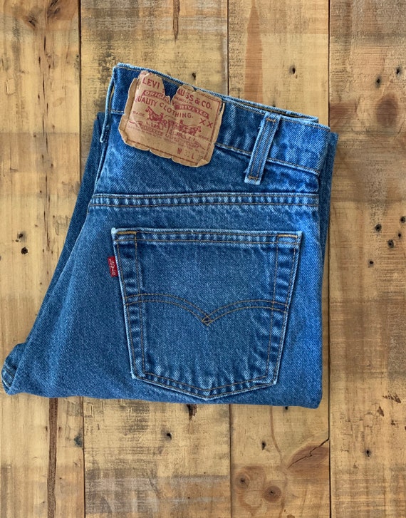 30” Levis 505 Jeans High Waisted Straight Leg/ 90… - image 9