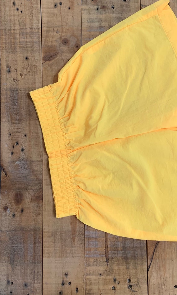 90’s Windbreaker Shorts Small Yellow / Vintage Wi… - image 3