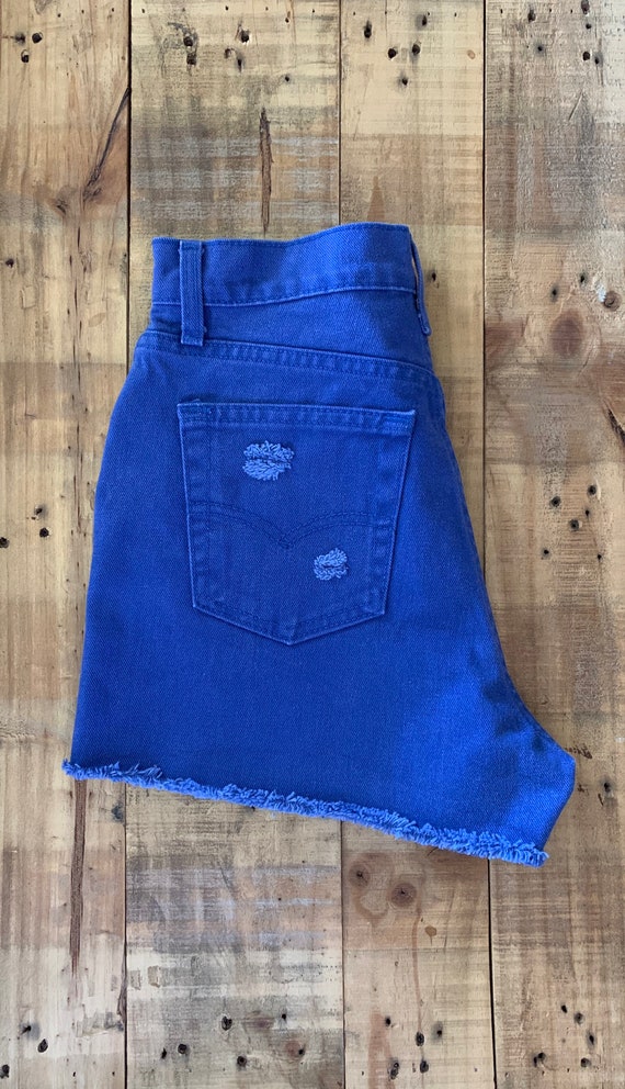 28" Levis High Waisted Shorts Denim / 90s Vintage… - image 6