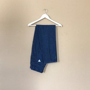 Waist 28 Guess High Waisted Jeans  / Guess Jeans / 90s Jeans / Vintage High Waisted Jeans / Mom Jeans / Acid Wash Jeans