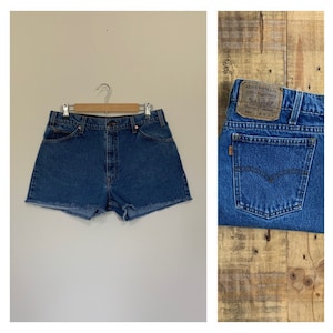 33”/34” Levis High Waisted Shorts/90s Levis Shorts/Levi High Rise Denim Shorts/Jean Cutoff Shorts/Levis Shorts Size 33” 34”