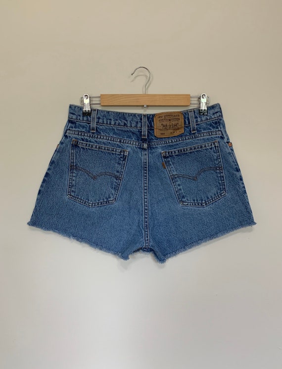 32” Levis High Waisted Shorts/Levis Shorts/90s sh… - image 4