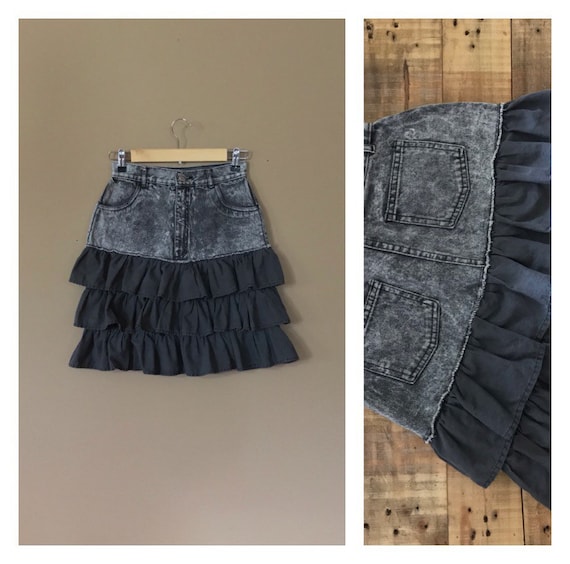 26" Black High Waisted Skirt / 90s Denim Skirt / 8