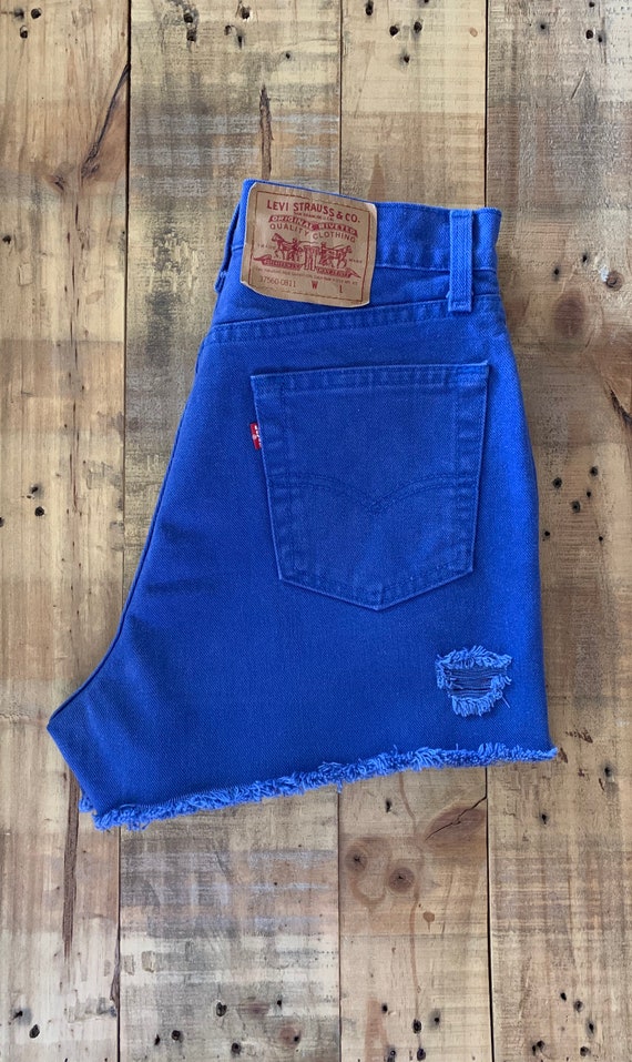 28" Levis High Waisted Shorts Denim / 90s Vintage… - image 5