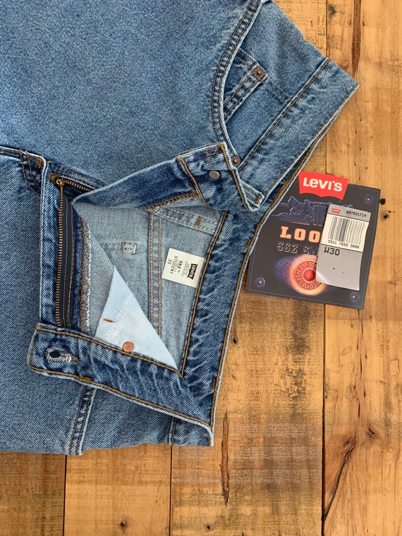 30” Levis High Waisted Shorts Denim / Levis Short… - image 9