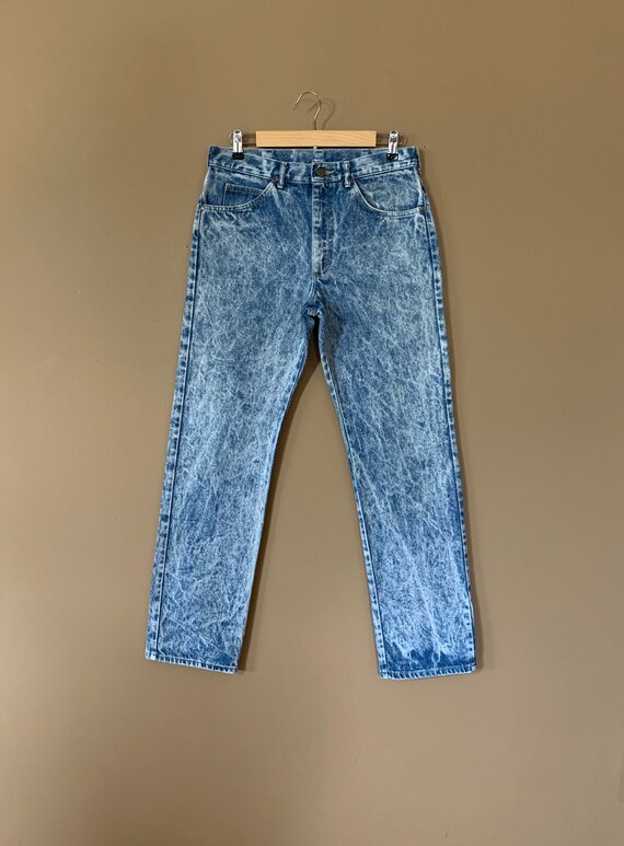 32" Acid Wash Lee High Waisted Jeans / Vintage Le… - image 2