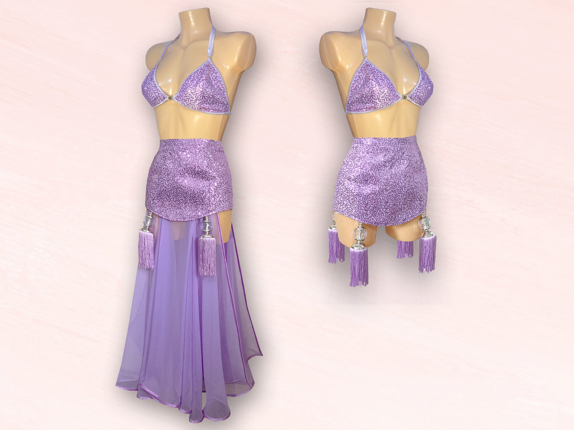 Guaina con nappe a vita alta in stile burlesque della dea con