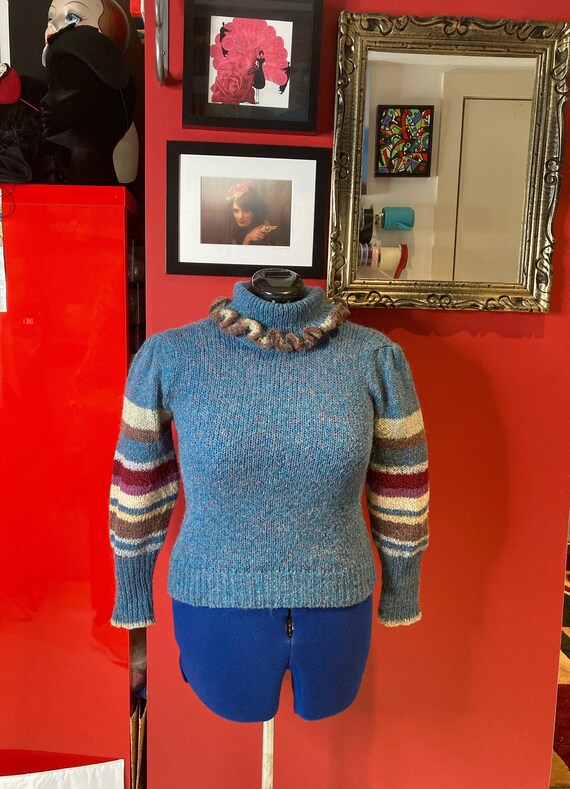 1960's vintage knit sweater from with ruffled coll