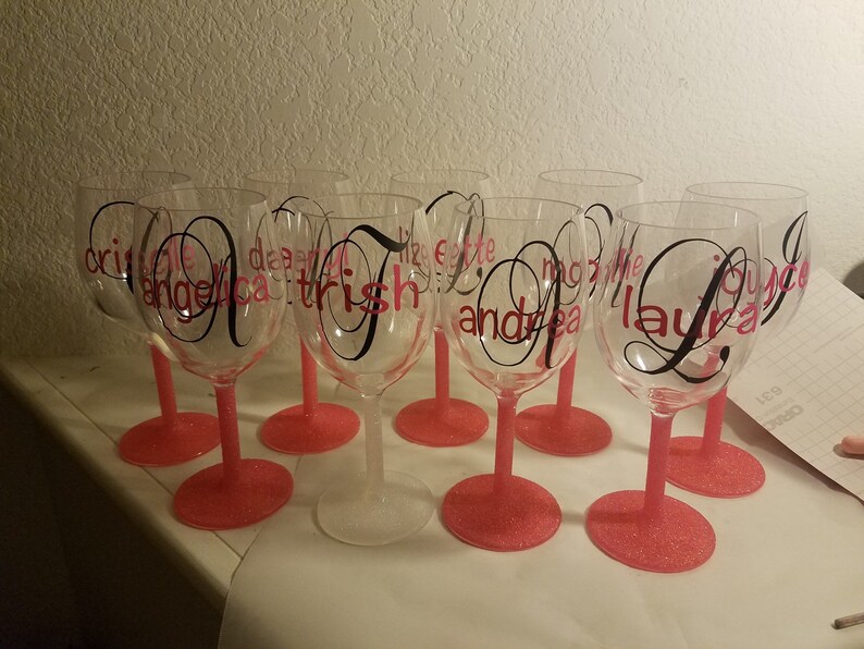 Set of 4 Personalized Wine Glass for Bridal Party
