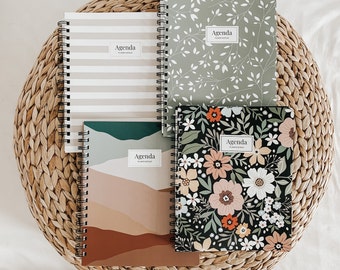 Undated agenda (*small defect*) Stationery, Family Planner, Planning, Organization, Notes, Contacts, Stickers, 2021, Wave