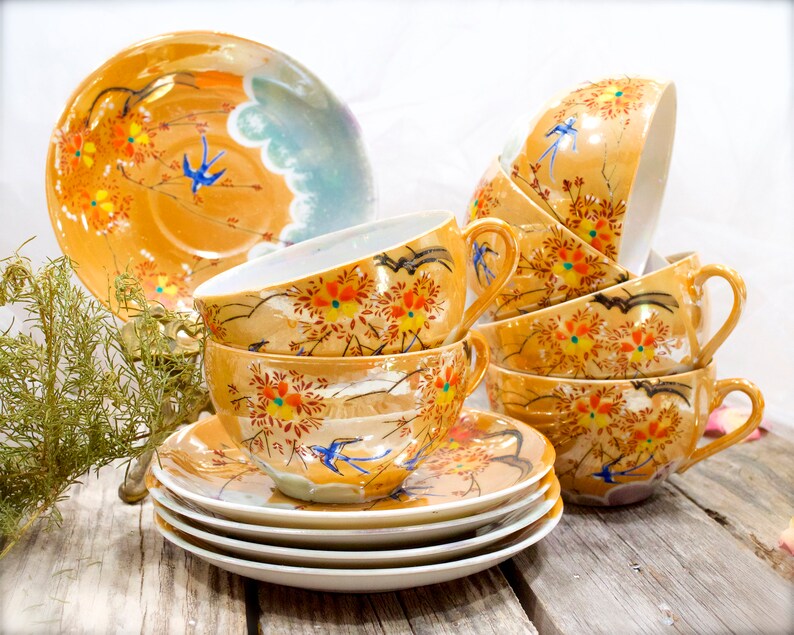 VINTAGE: 4 Sets Hand Painted Lustware Cup and Saucer Japan Hand Painted SKU 32-D-00016768 画像 3