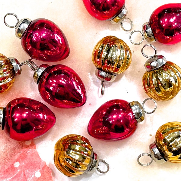 VINTAGE: 5pc Small Thick Mercury Glass Ornaments - Mid Weight Kugel Style Christmas Ornaments - Unique Find