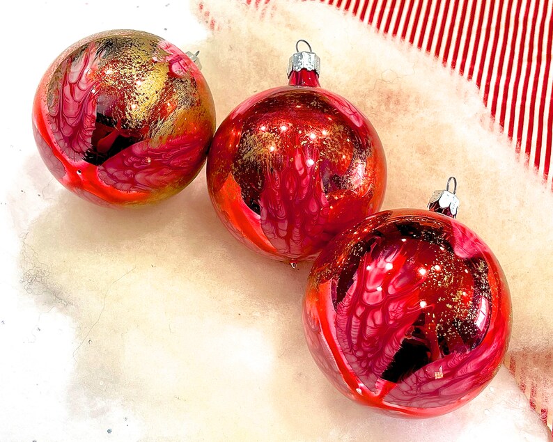 VINTAGE: 3pcs 1980's Glass Ornaments Hand Blown Glass Ornaments Christmas Decor Holiday SKU 00040021 image 4