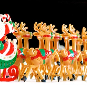 VINTAGE: 1970s - JSNY Hard Plastic Light Cover Set of 10 - Santa and Reindeers - SKU Tub-392-00033661