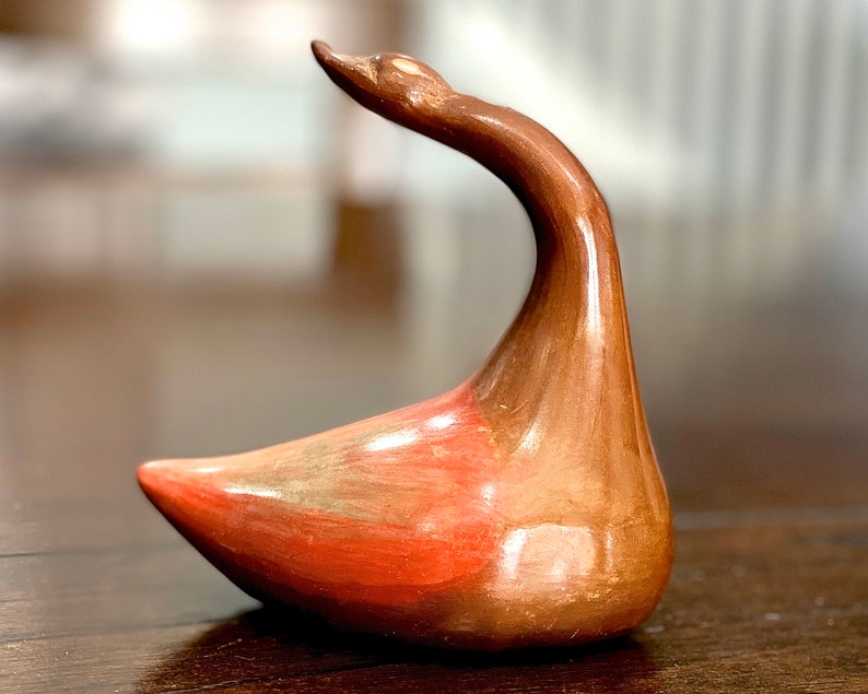 VINTAGE: Authentic Chulucanas, PERU Handmade Clay Swan Pottery Signed Pottery Native Peru Artisan Gabino Moncada SKU 32-B-00035204 image 2