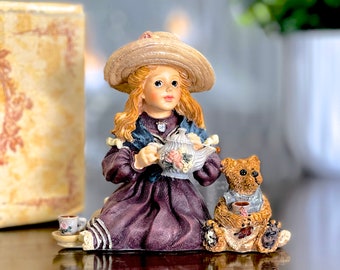 VINTAGE: 1997 - Boyds Bears "Whitney with Wilson...Tea Party" Figurine in Box - Yesterday's Child - #3523 - SKU 35-C-00035403
