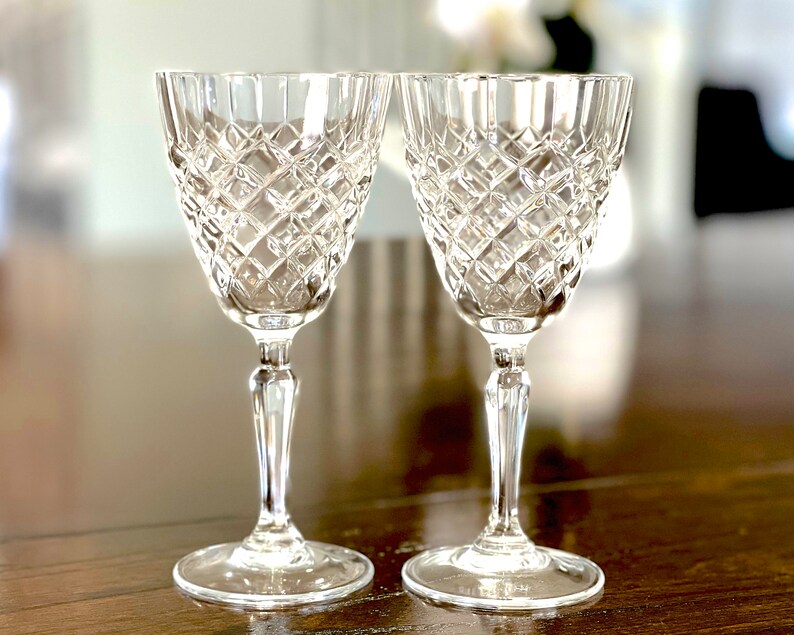 VINTAGE: 2pcs Crystal Glasses Toasting, Weddings, Graduations, Engagements, Baby announcements SKU 31-C-00035244 image 3