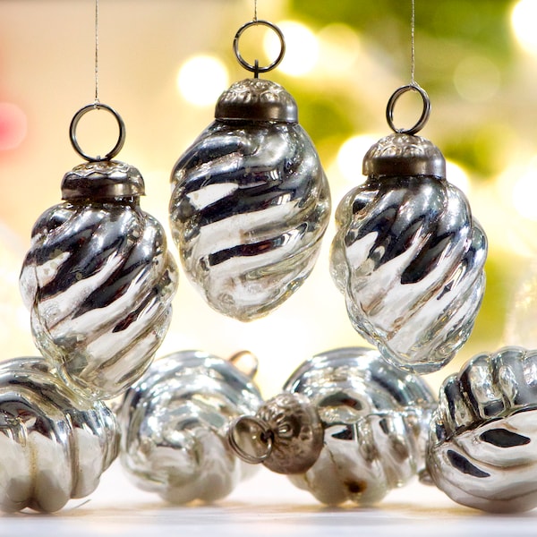 VINTAGE: 5pcs - Small Thick Mercury Silver Ornaments - Mid Weight Kugel Style Ornaments - Unique Find - SKU os-149