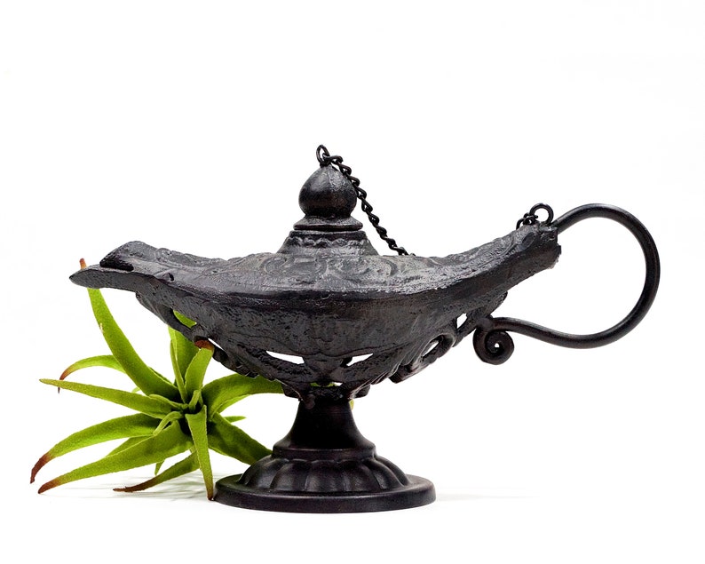 VINTAGE: Candle Holder Cast Iron and Metal Magic Lamp Shape Home Decor SKU 23-D-00031926 afbeelding 1