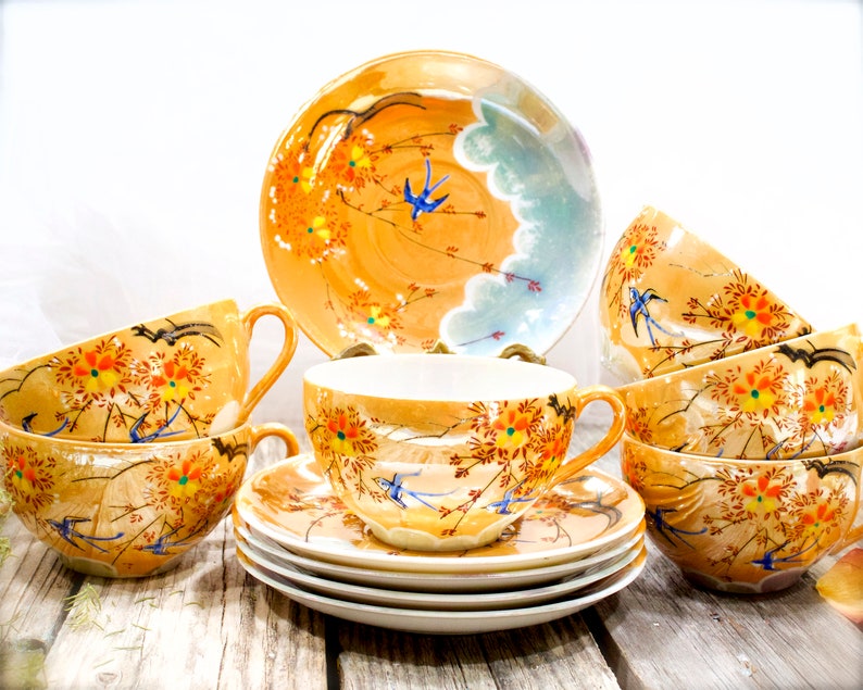 VINTAGE: 4 Sets Hand Painted Lustware Cup and Saucer Japan Hand Painted SKU 32-D-00016768 画像 1