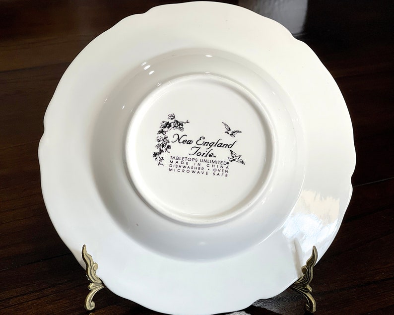 VINTAGE: New England Toile Rimed 9 1/4 Soup Bowl Tabletops Unlimited Replacement, Collecting SKU 36-D-00035183 image 3