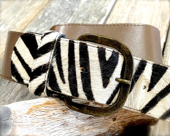 Zebra belt top