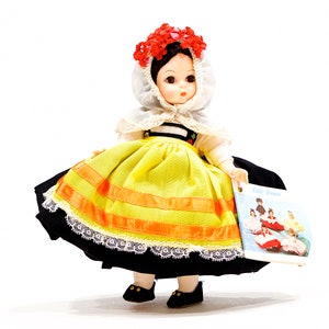 VINTAGE: 1981 - Madame Alexander Little Women "Greece" - International Doll - Collectable Doll - SKU Tub-25-00017572