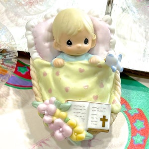 VINTAGE: 2000 Enesco Precious Moments Figurine A Godchild Close To My Heart, Porcelain Baby in Basket, Nursery Decor SKU 23-D-00034761 image 3