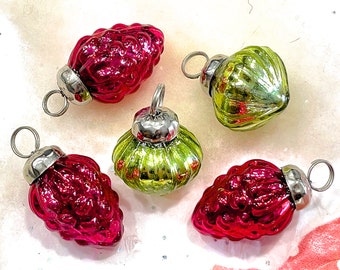 VINTAGE: 5pc Small Thick Mercury Glass Ornaments - Mid Weight Kugel Style Ornaments - Unique Find - Fall