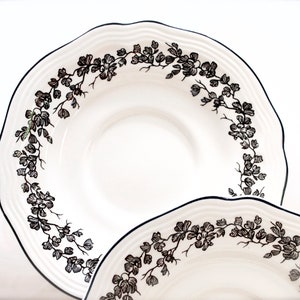 VINTAGE: 2pc Set New England Toile &quot;Gamebirds&quot; 6 1/4&quot; Saucer - Tabletops Unlimited - Replacement, Collecting - SKU 27-D-00032529