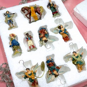 VINTAGE: 10pcs - Hawthorne Village Nativity Figurine Set - Angels Villagers Horse - Nativity Christmas Tree Collection