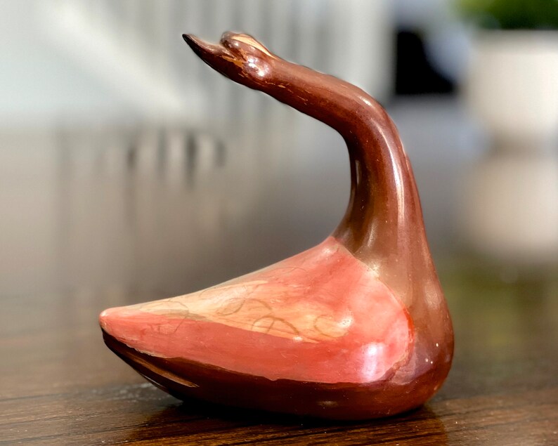 VINTAGE: Authentic Chulucanas, PERU Handmade Clay Swan Pottery Signed Pottery Native Peru Artisan Gabino Moncada SKU 32-B-00035204 image 3