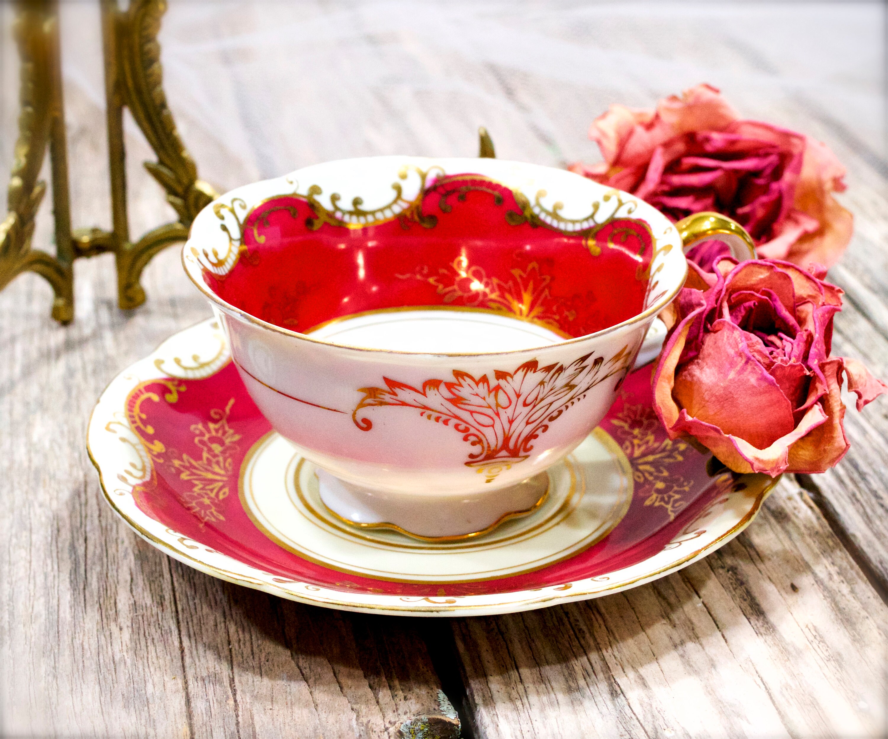 ジュディス ガイガー JUDITH  「Teacup」赤 Vintage Kyokuto China Teacup and Saucer Set: Hand Painted