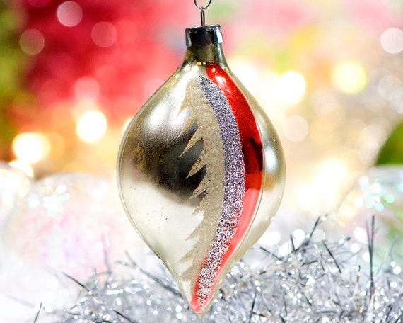 Glass ornaments online