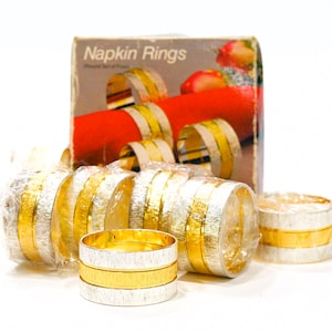 VINTAGE: 8 Silverplated Napkin Rings - Wm. A Rogers - New in Package - Rings - Table Decor - Brushed Finish - SKU 14-B1-00013088