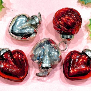 VINTAGE: 5pcs - Small Mercury Glass Heart Ornaments - Heart Pendants - Kugel Style Christmas Ornaments